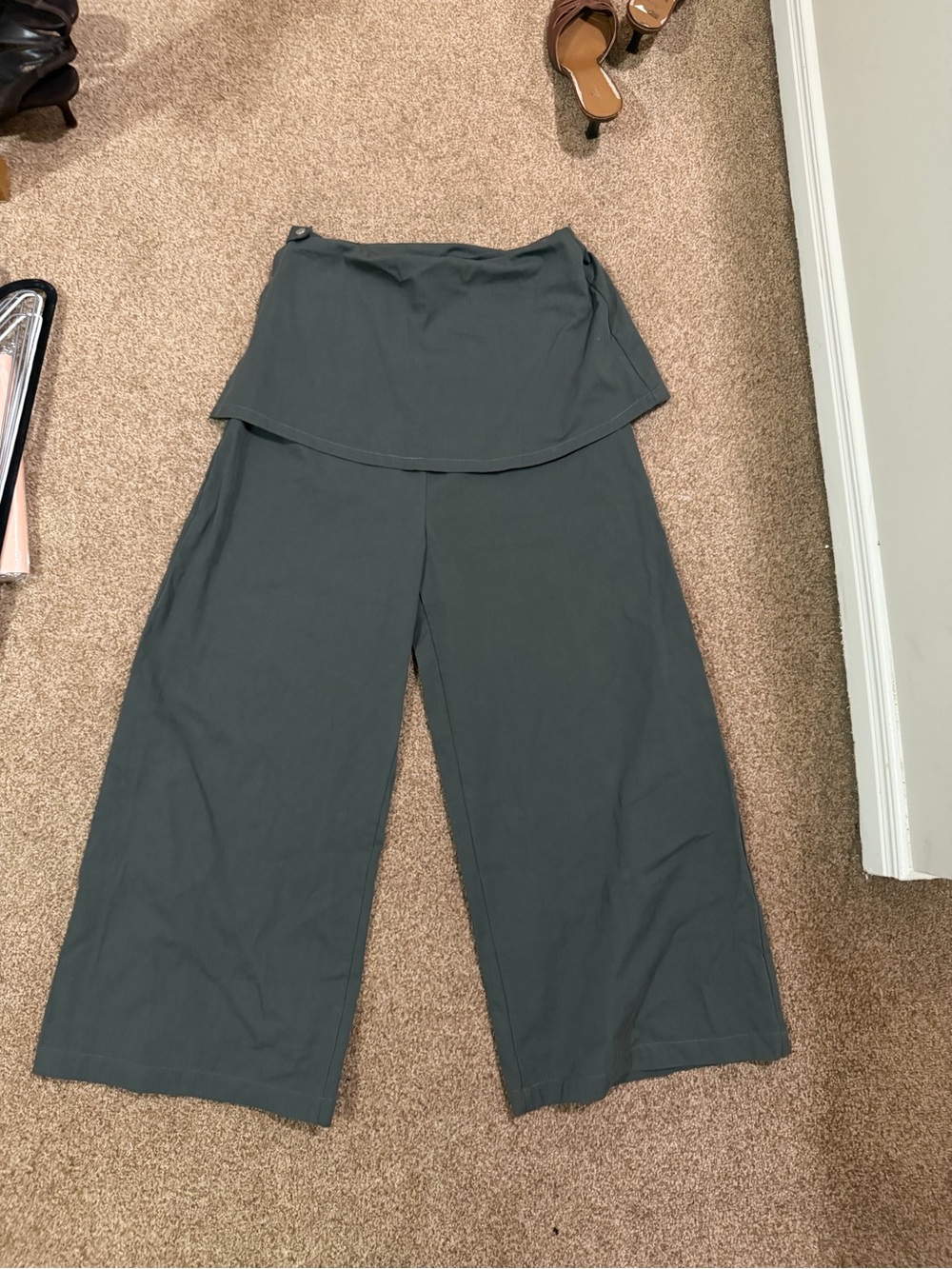 Mini skirt with Wide-Leg pants
